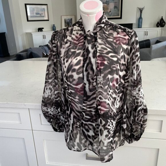Jennifer Lopez Pull On Sheer 3/4 Sleeve Animal Print Blouse Black Grey Sz S - Picture 1 of 15